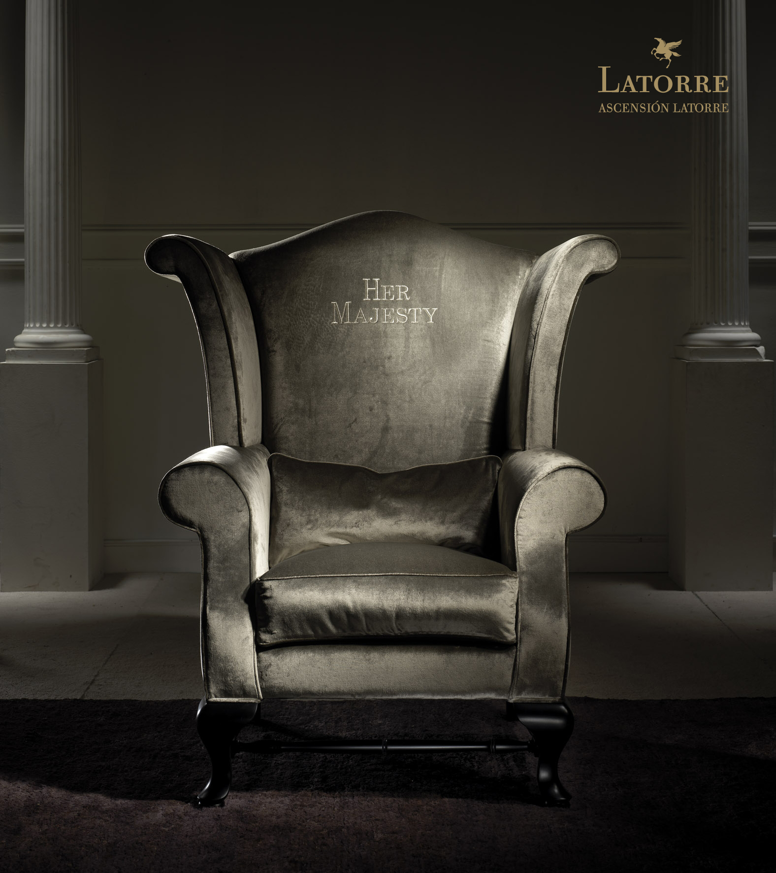 Montgomery armchair online
